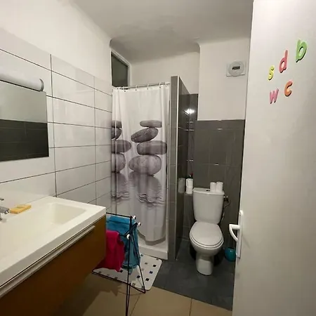 Apartment Studio Confortable Avec Terrasse Proche De La *